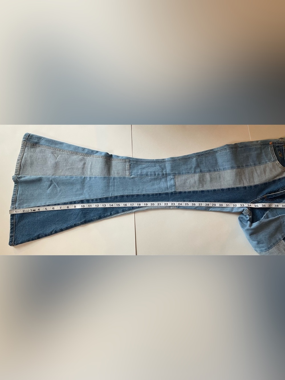 Lainey Wilson NWOT Never Worn Wrangler Patchwork Cotton Denim Blue Jeans - Picture 9 of 9